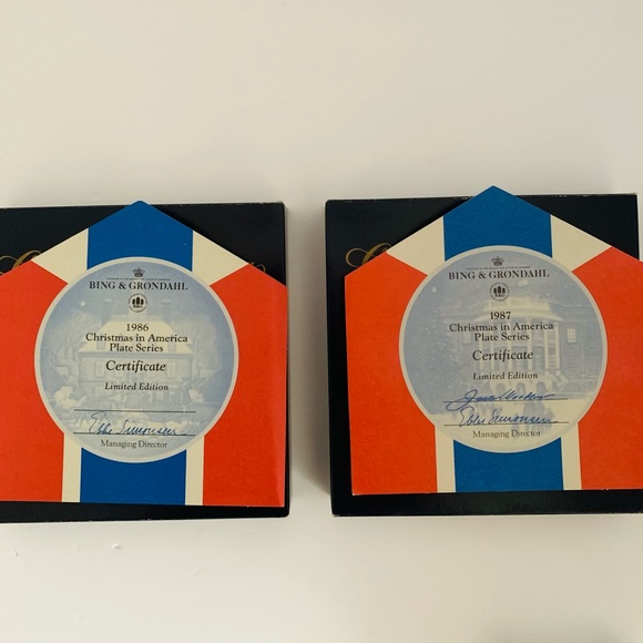 Royal Copenhagen Porcelain Christmas in America Decorative Plates, Christmas Eve - Picture 7 of 12